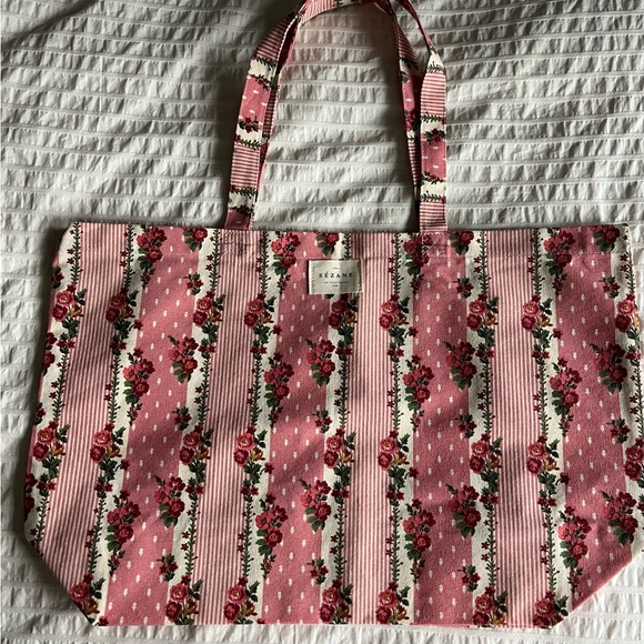 Sezane Handbags - NWT Sézane floral and stripes Tote